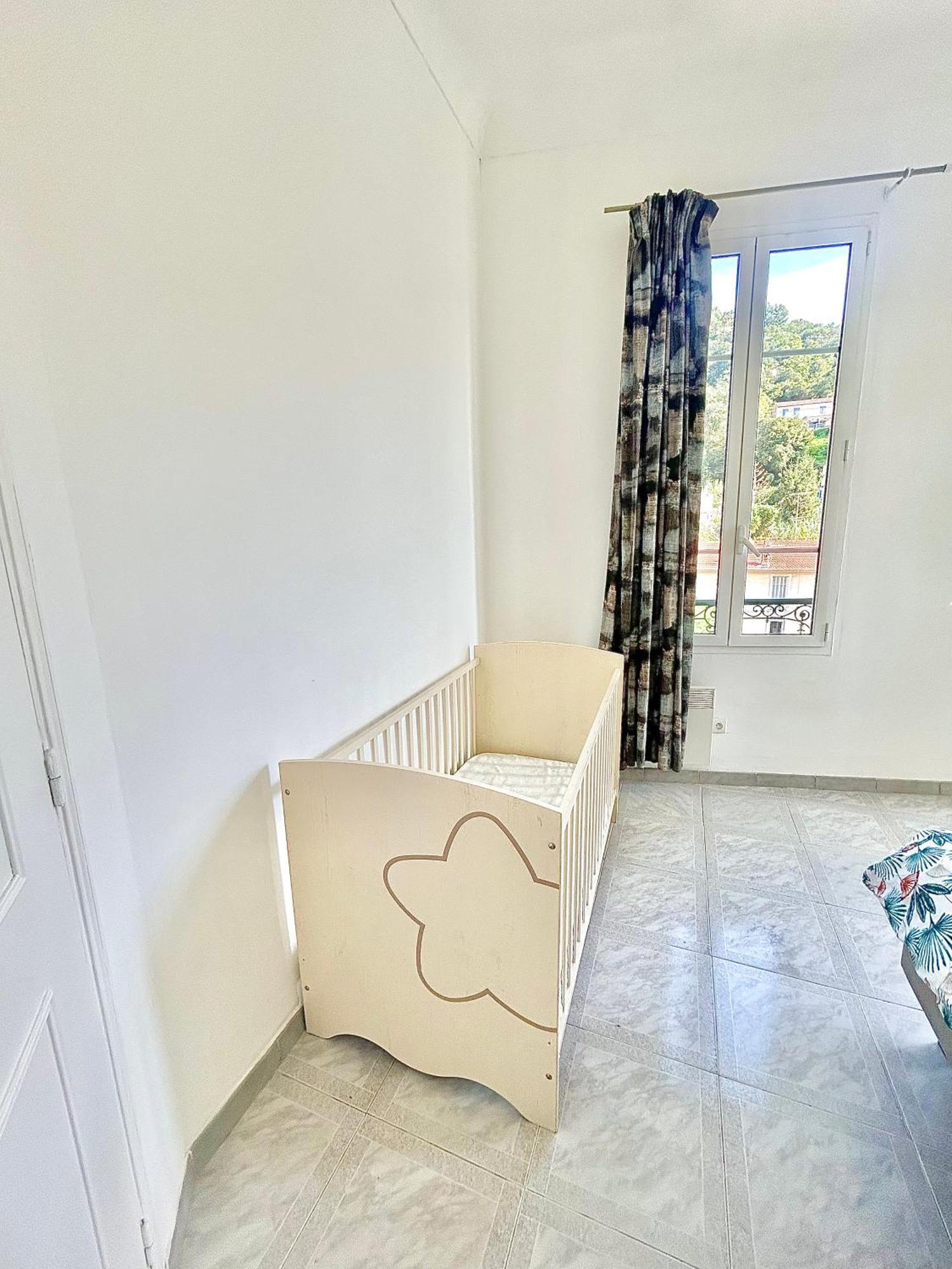 Menton: Superbe Appartement Экстерьер фото
