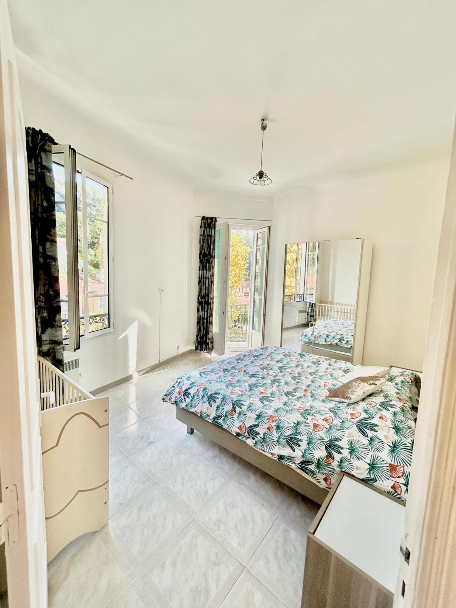 Menton: Superbe Appartement Экстерьер фото